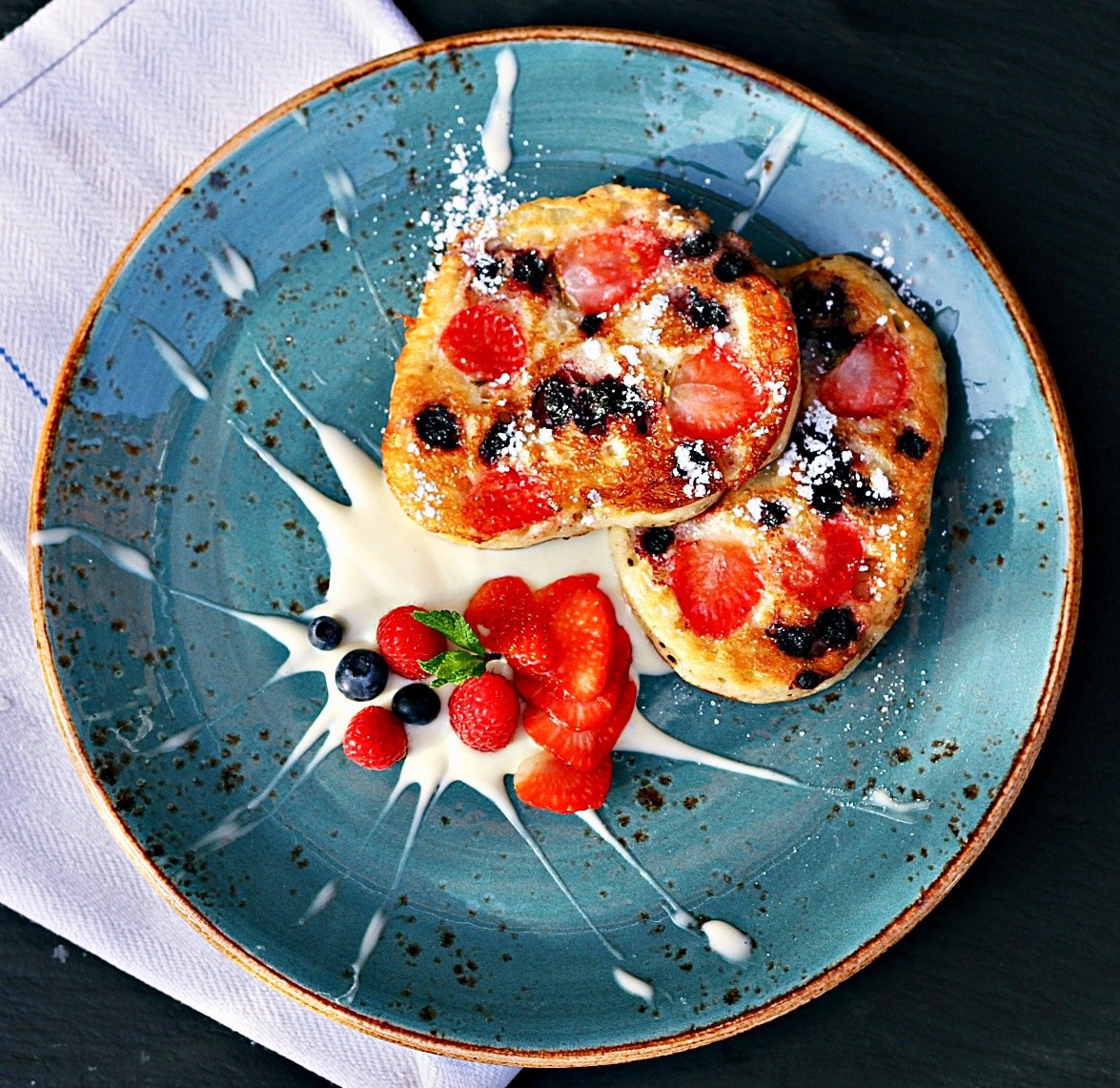 RECEPT – Ontbijtpannenkoek met rood fruit